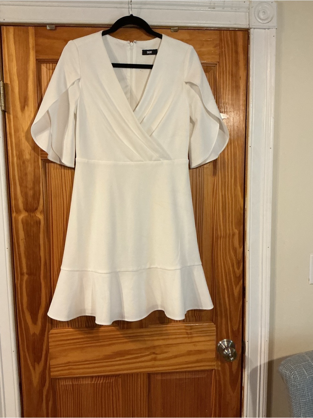 Women’s DKNY White Wrap V-Neck Dress with Flutter Sleeves